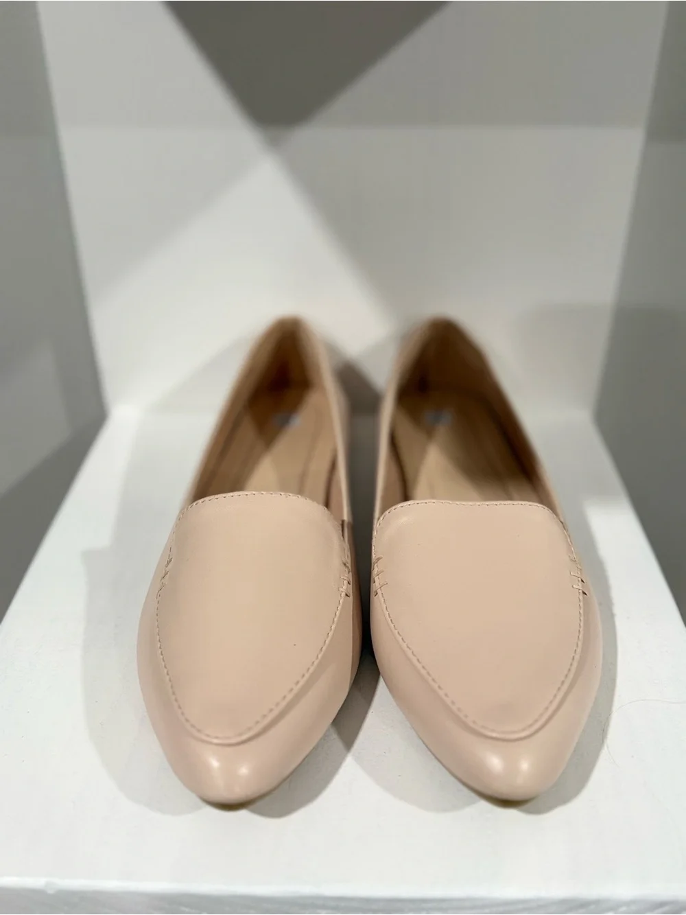 Classic Women's Leather Loafers in Blush
